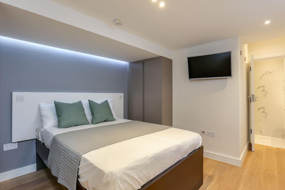 Inverness Terrace Serviced Apartments by Concept Apartments - Room