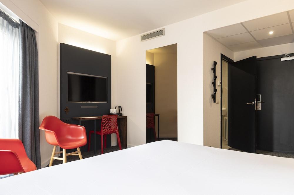 Aris Grand-Place Hotel - Room