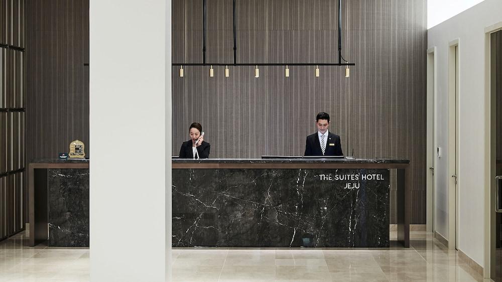 The Suites Hotel Jeju - Reception