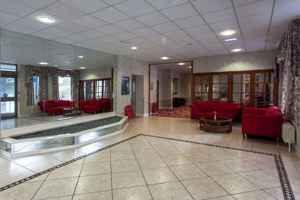 Heathlands Hotel Bournemouth - Lobby Sitting Area