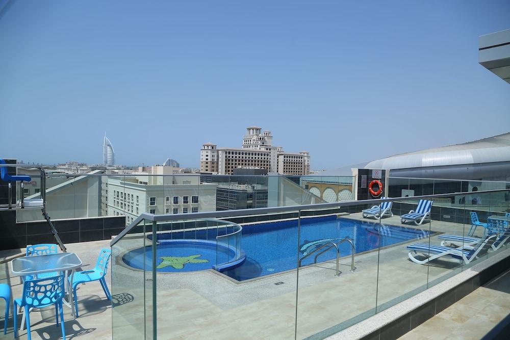 Tulip Al Barsha Hotel Apartment - Outdoor Pool