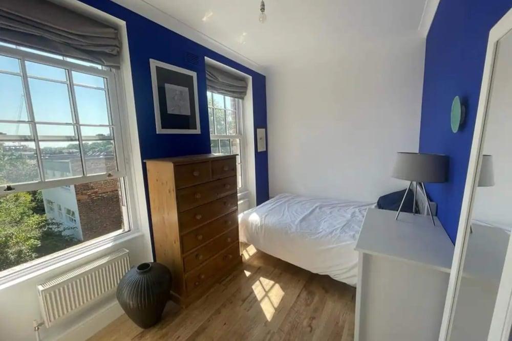 Vibrant & Cosy 1BD Flat - Kennington - Room