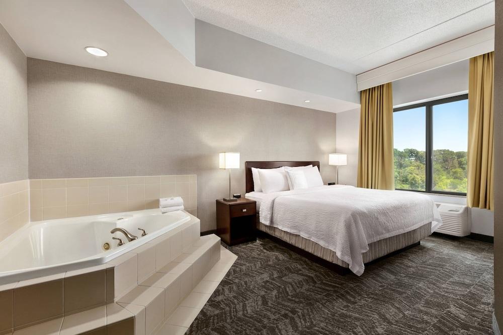 SpringHill Suites by Marriott Dulles Airport - Room