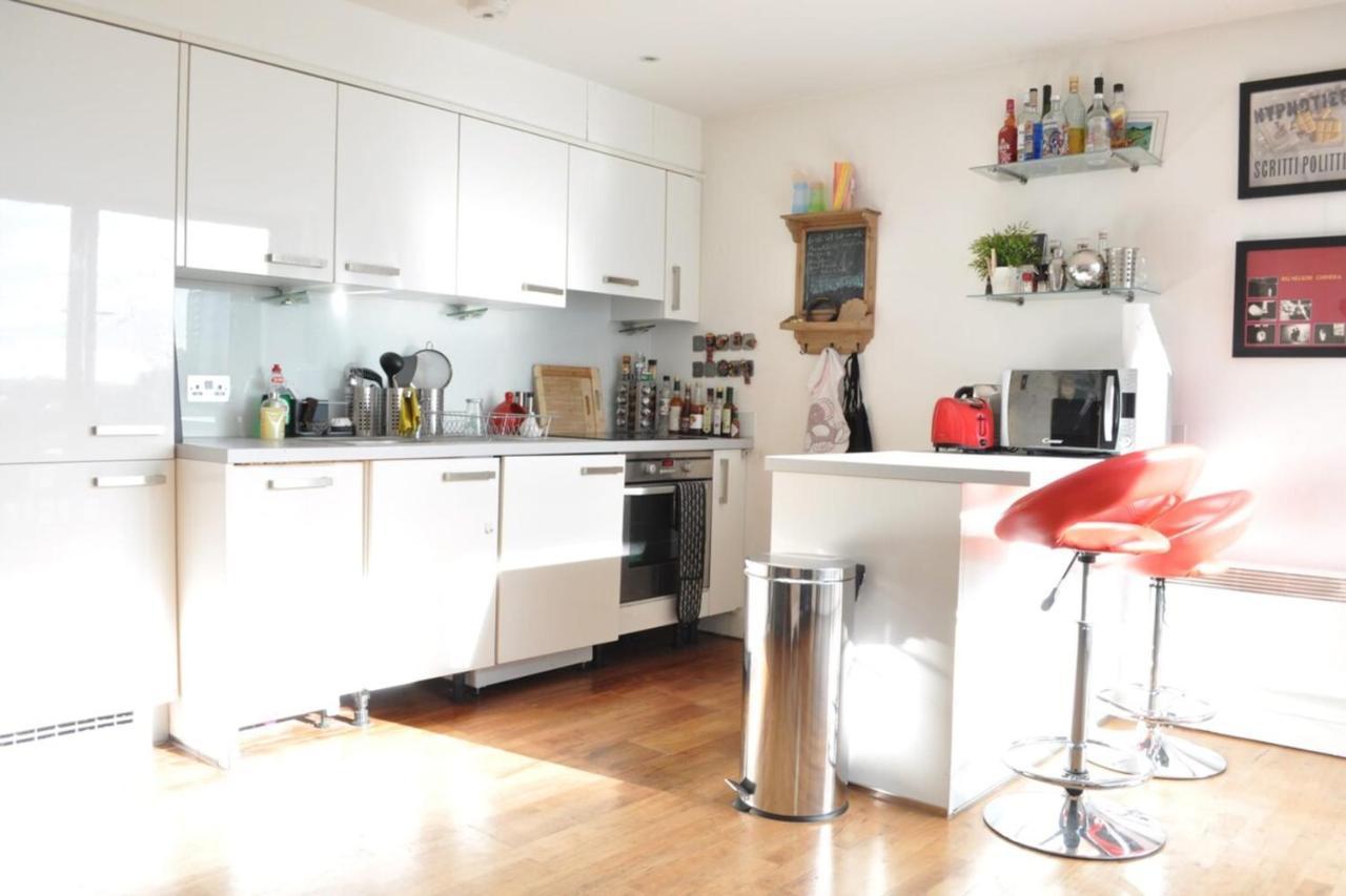 Stunning & Modern 2 Bedroom Apartment in Heart of Clapham - Other