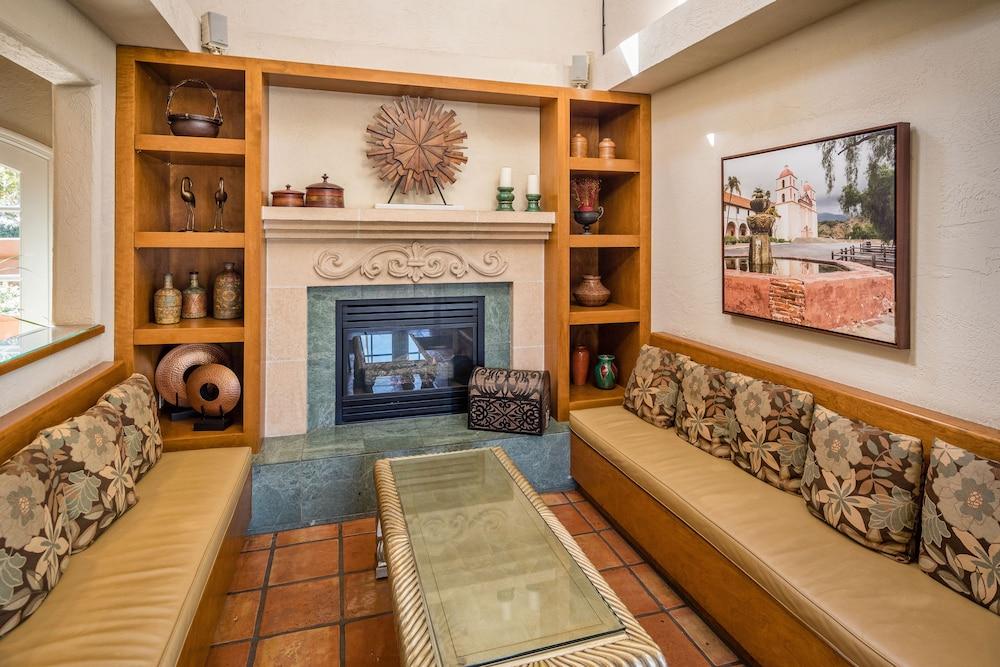 SFO El Rancho Inn SureStay Collection by Best Western - Lobby Lounge