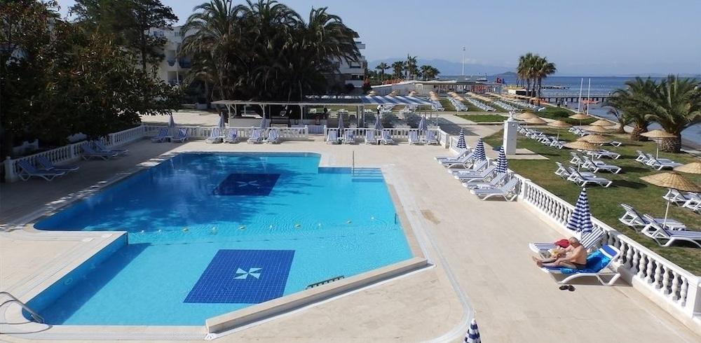 Club Blue White - All Inclusive - Outdoor Pool