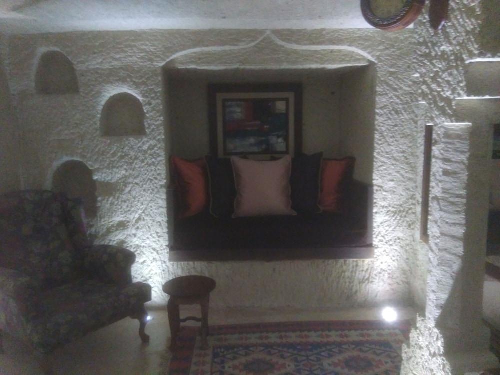Best Cave Hotel - Room
