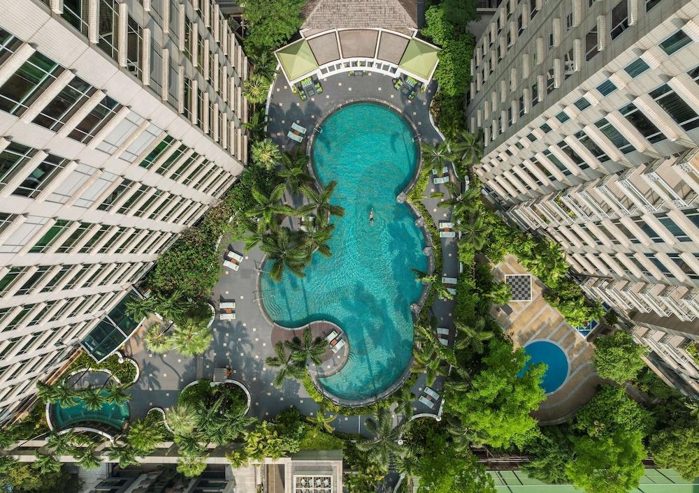 Conrad Bangkok Residences - Pool