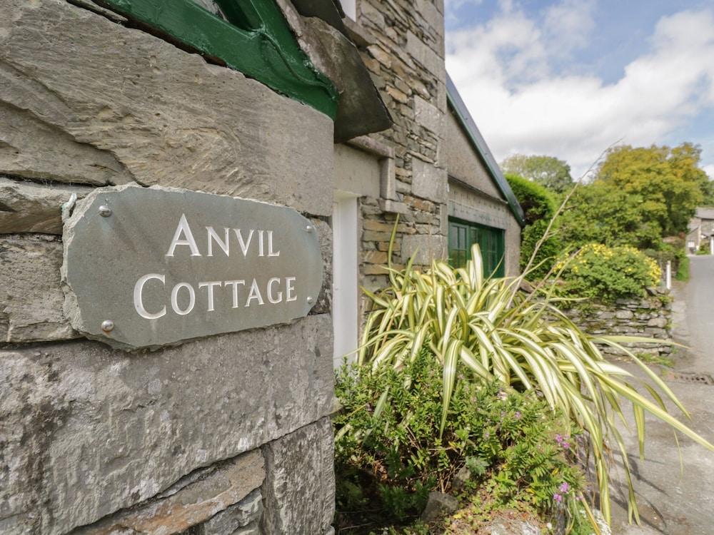 Anvil Cottage - Interior