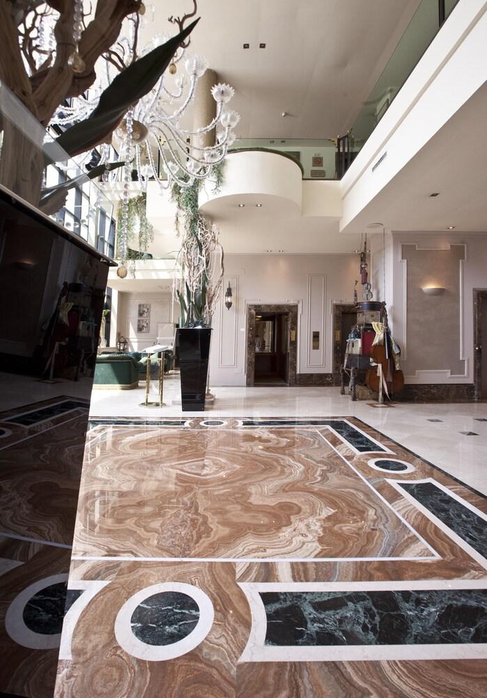 Hotel Leon d'Oro - Lobby