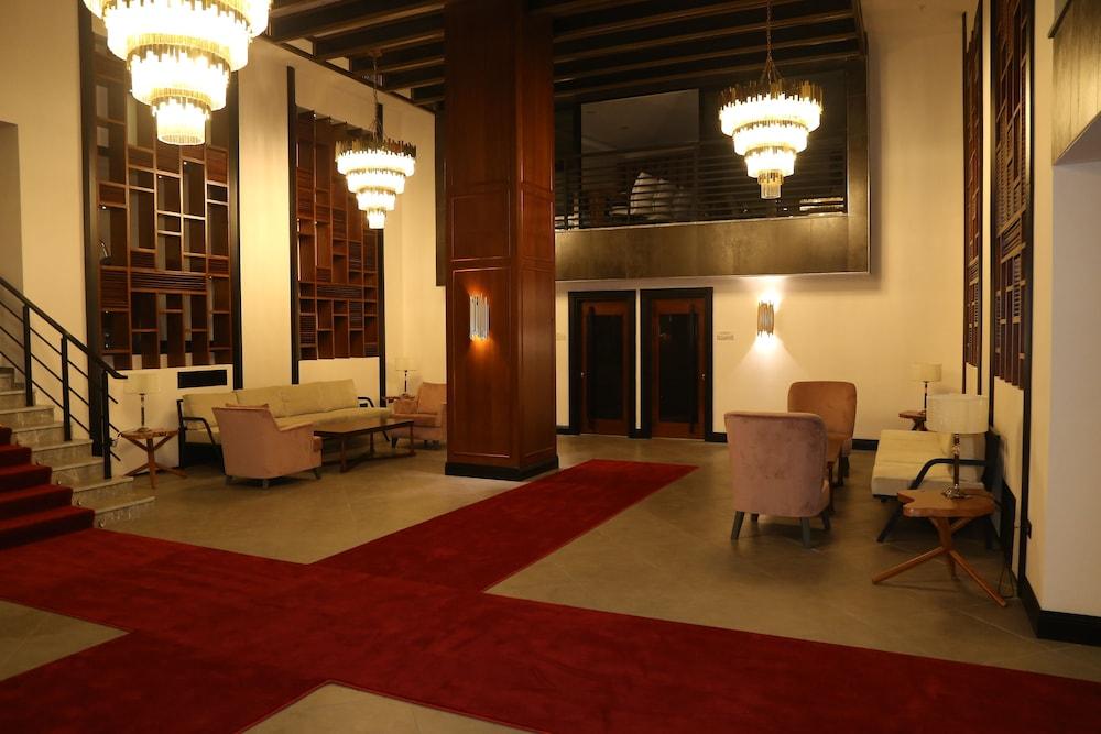 Yol Is Holiday Hotel Trabzon - Lobby Sitting Area