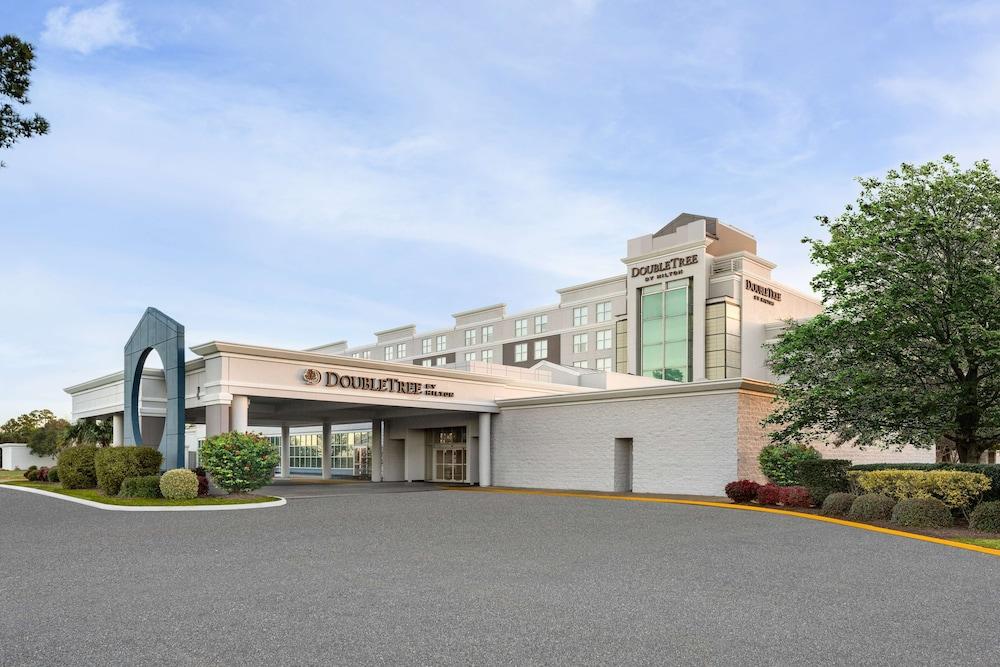 Doubletree by Hilton Hotel Norfolk Airport - Featured Image