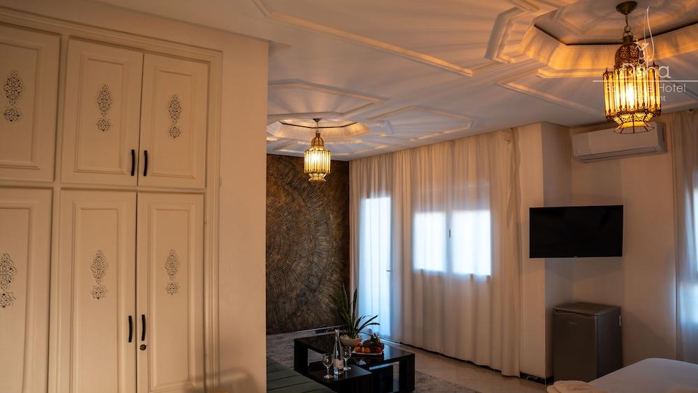 Aparthotel & Hotel Doha - Room