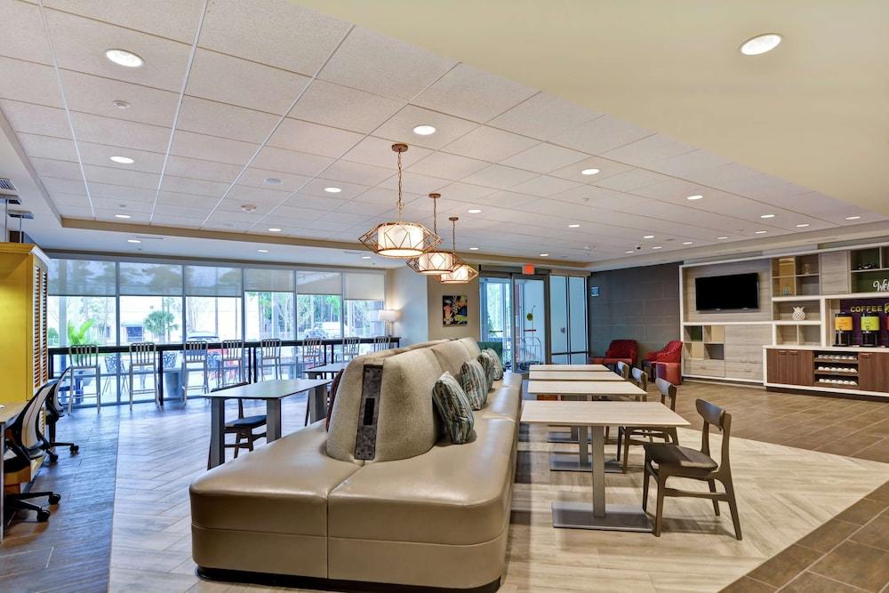 Home2 Suites by Hilton Daytona Beach Speedway - Lobby