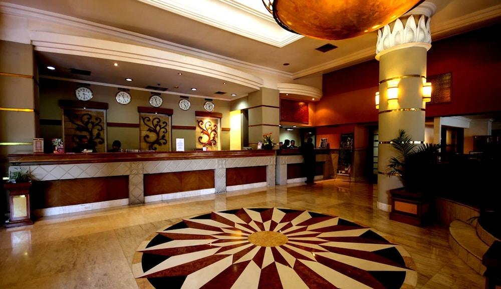 Hotel Maharadja - Featured Image