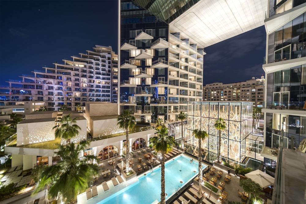 Platinium Holiday Home at Five Residences Palm Jumeirah Dubai - Featured Image