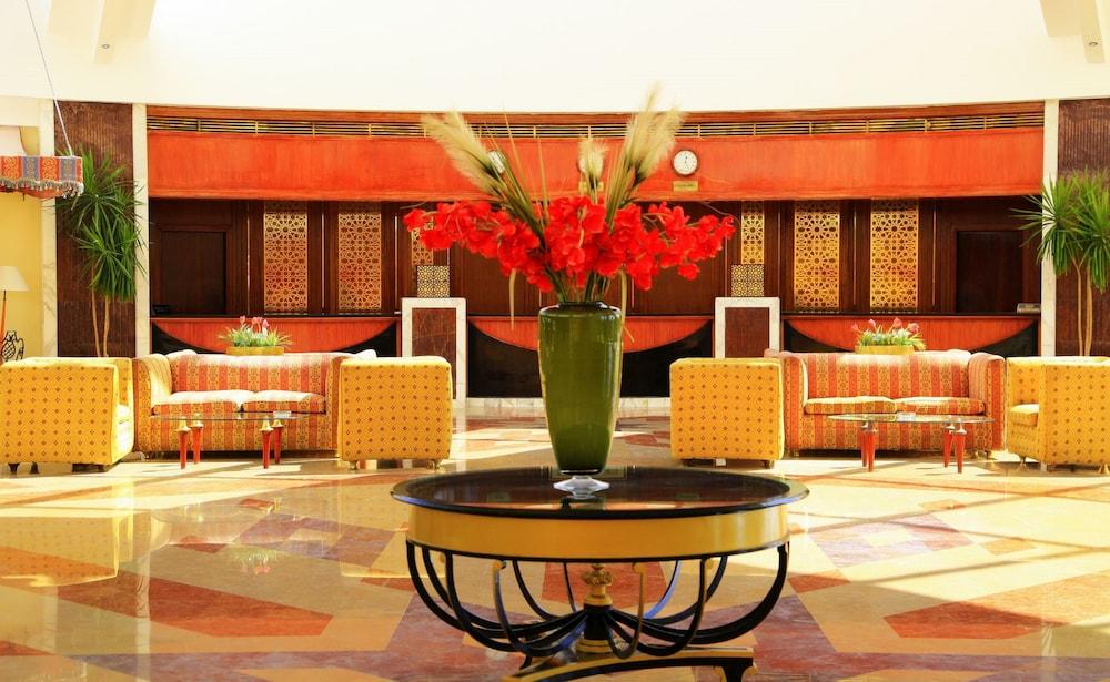 LABRANDA Royal Makadi - Lobby Sitting Area