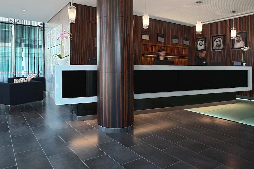Centro Al Manhal by Rotana - Lobby Lounge