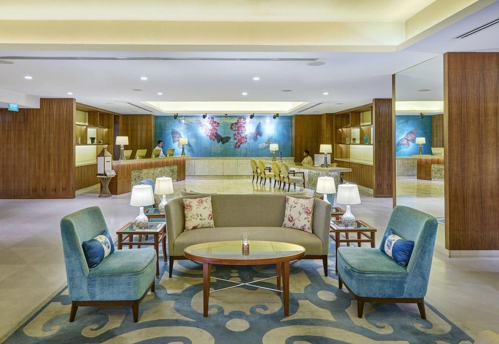 Resorts World Sentosa - Equarius Hotel - Lobby Sitting Area