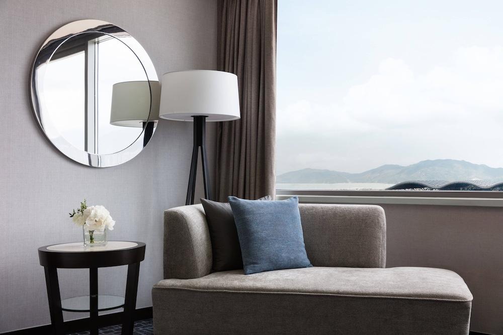 Hong Kong SkyCity Marriott Hotel - Room