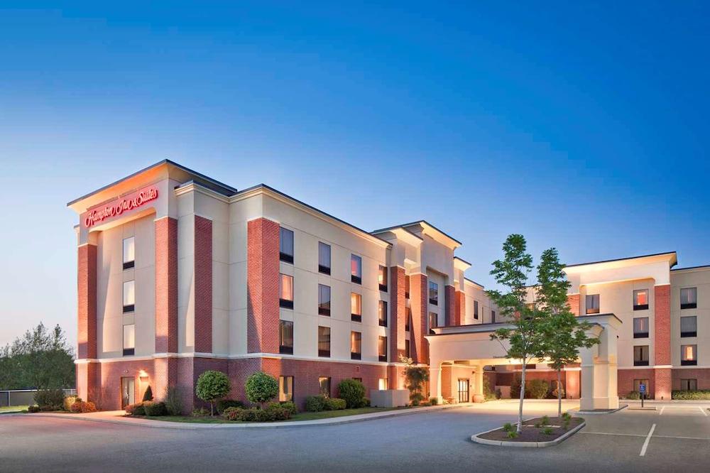 Hampton Inn & Suites Providence/Smithfield - Featured Image