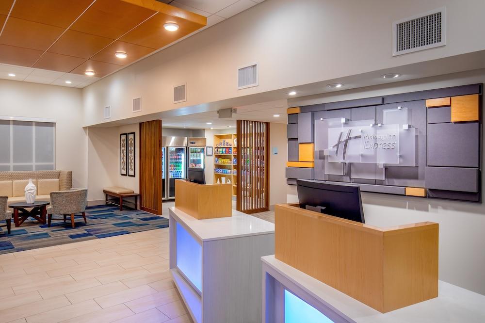 Holiday Inn Newport News - Hampton, an IHG Hotel - Check-in/Check-out Kiosk