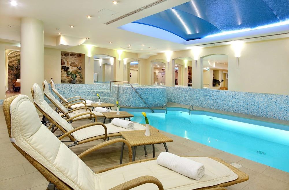 Radisson Collection Astorija Hotel, Vilnius - Indoor Pool