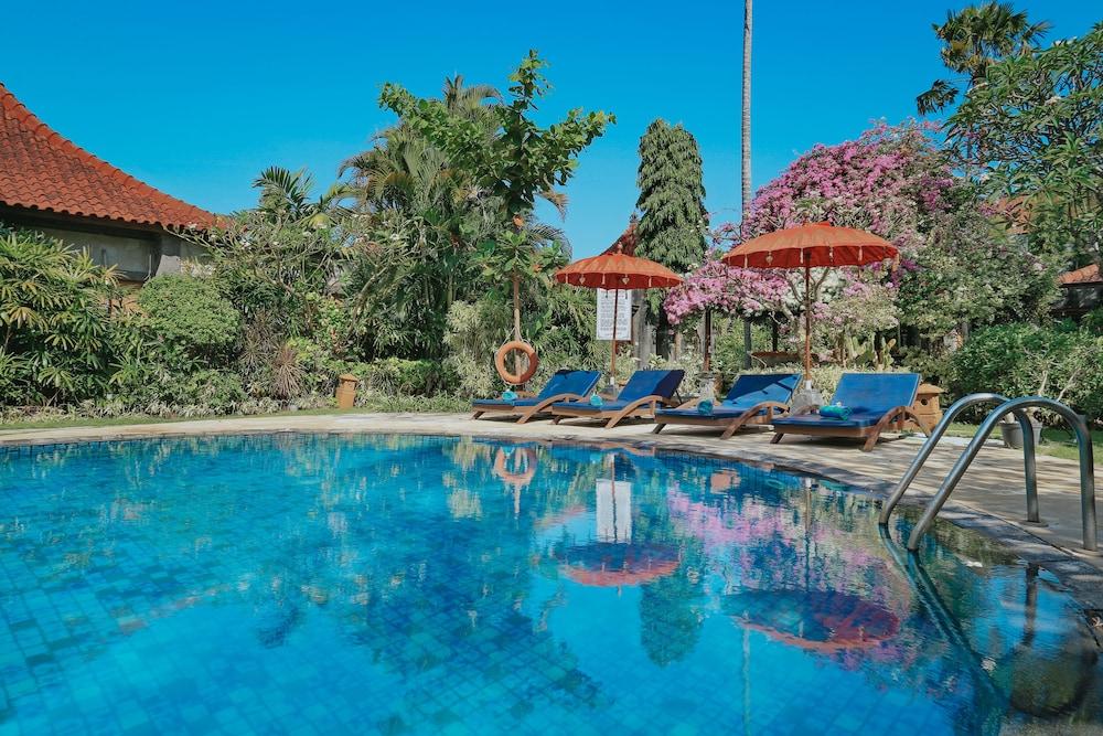 Parigata Villas Resort - Pool