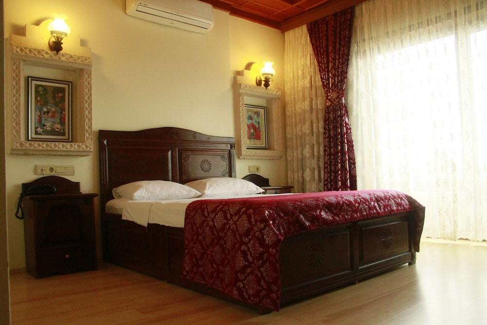 Saruhan Hotel - Room