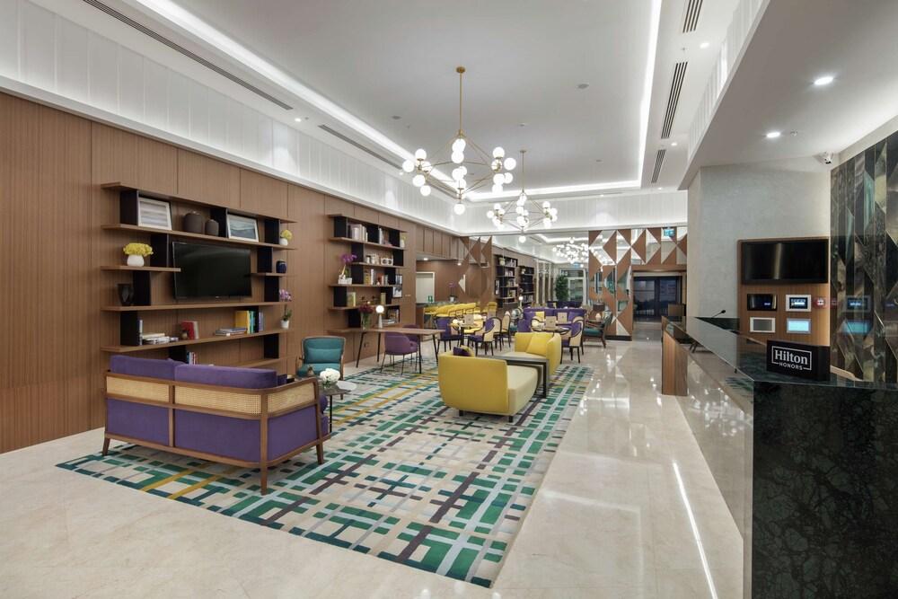 DoubleTree by Hilton Afyonkarahisar - Lobby
