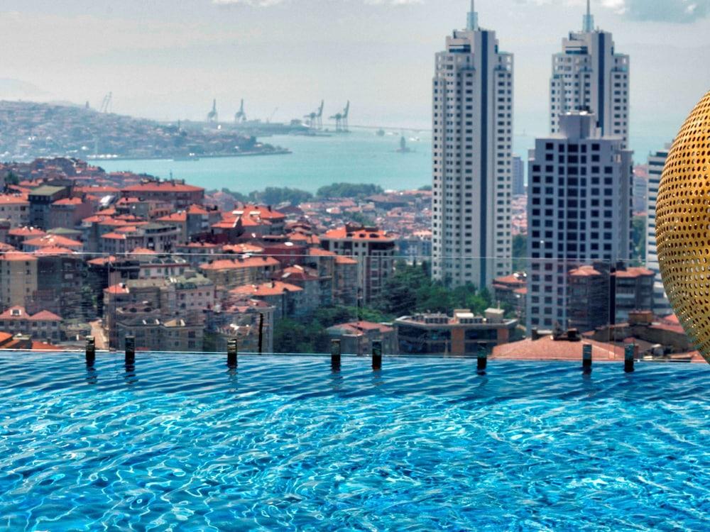 Fairmont Quasar Istanbul - Pool