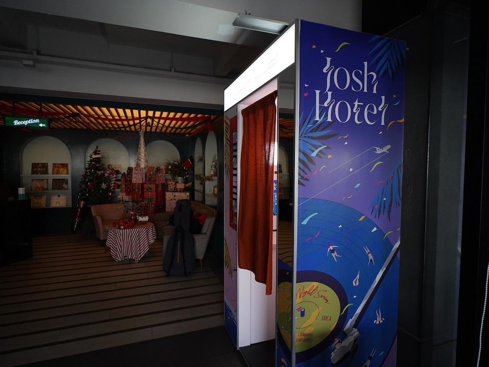 Josh Hotel - Reception