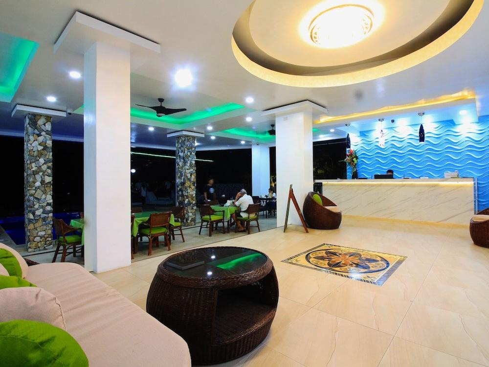 Manarra Seaview Resort - Lobby