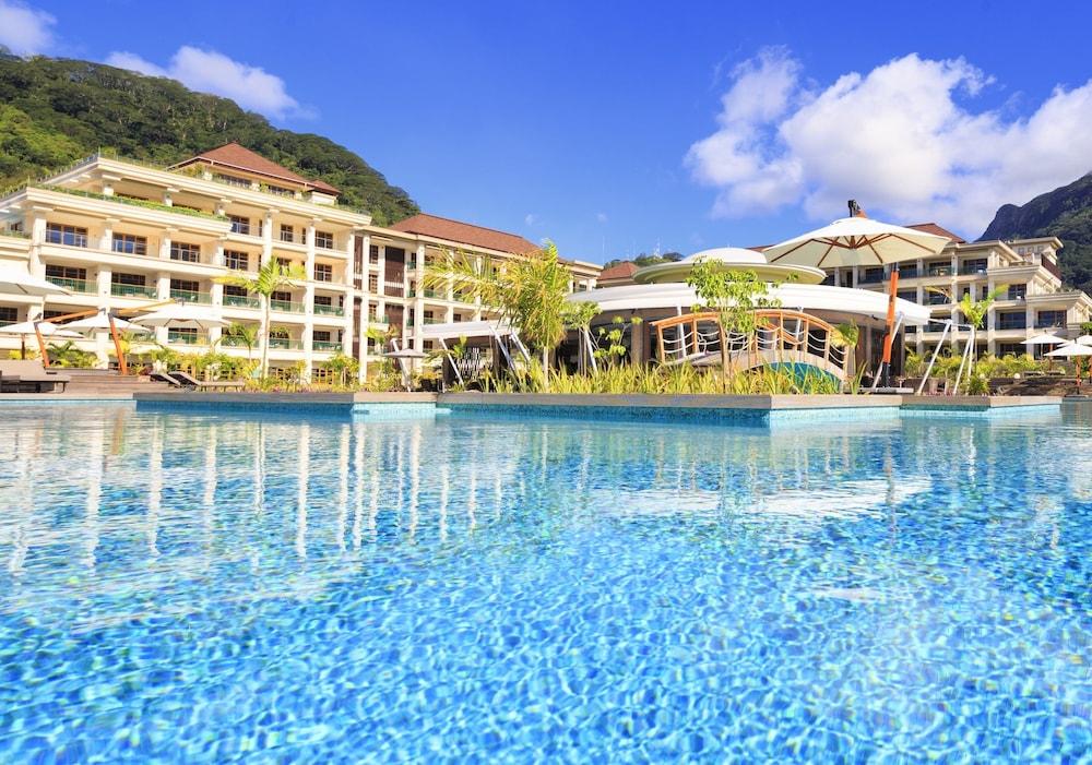 Savoy Seychelles Resort & Spa - Outdoor Pool