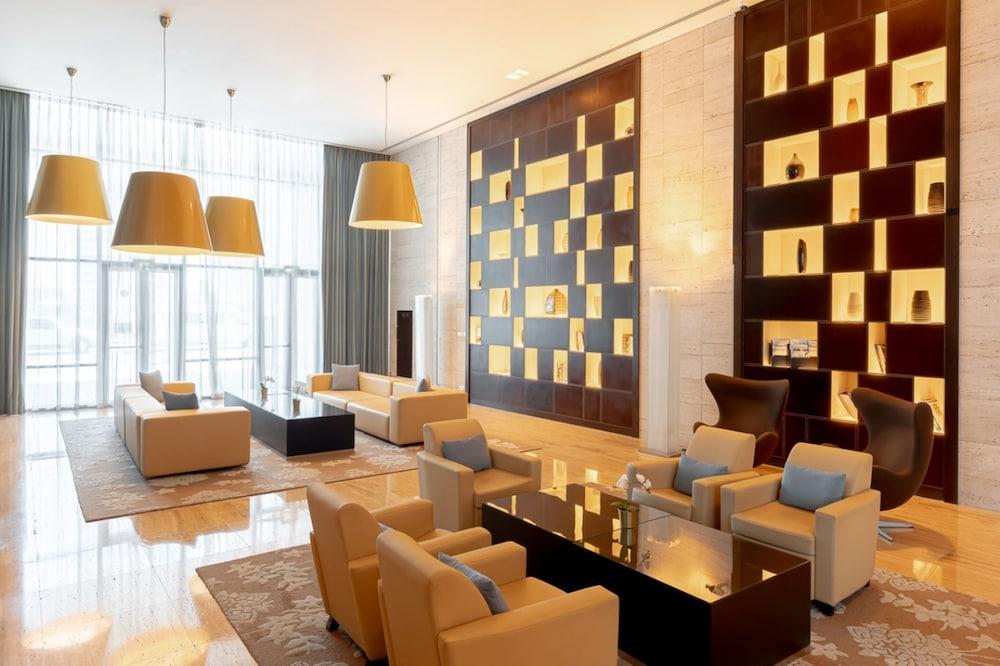 Radisson Blu Residence, Dubai Marina - Lobby