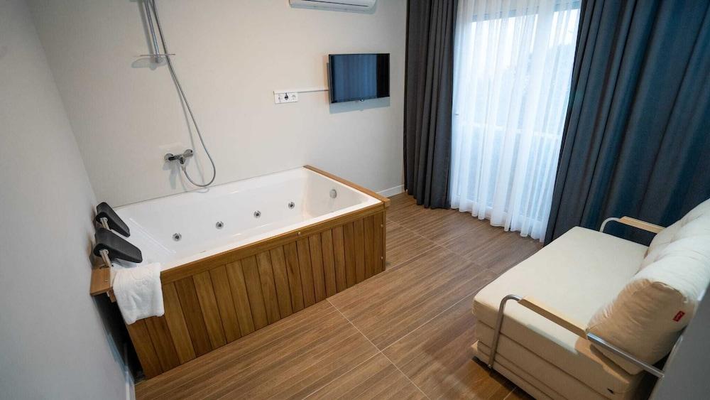 Aden Butik Hotel - Room