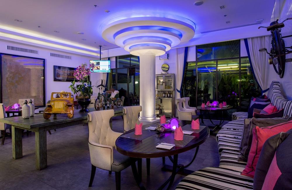 Wave Hotel Pattaya - Lobby