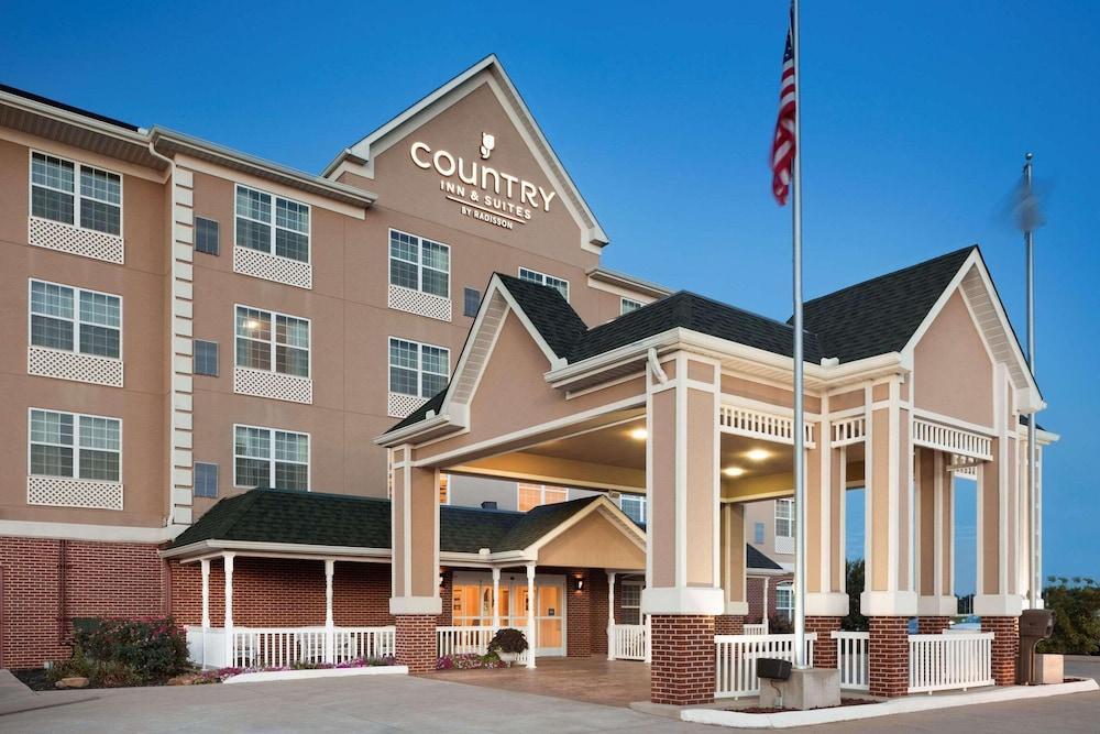 Country Inn & Suites by Radisson, Bowling Green, KY - Featured Image