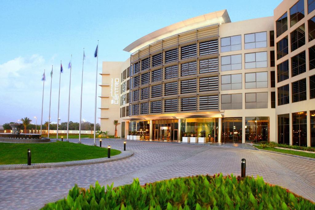 Centro Sharjah - sample desc