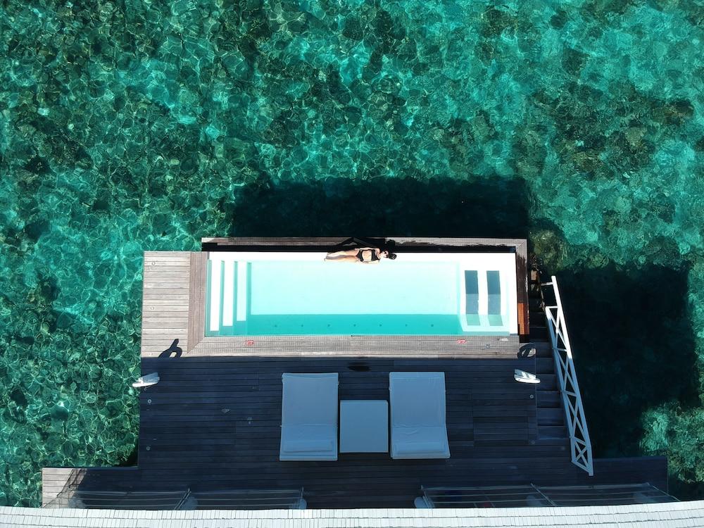 Diamonds Thudufushi Maldives Resort & Spa - Aerial View