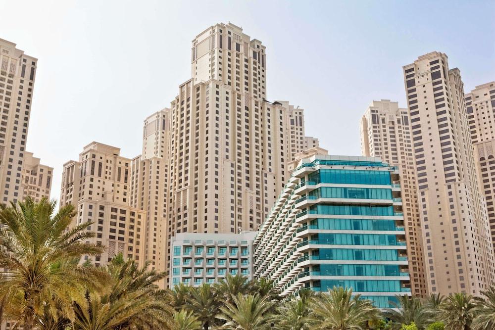 Hilton Dubai Jumeirah - Exterior