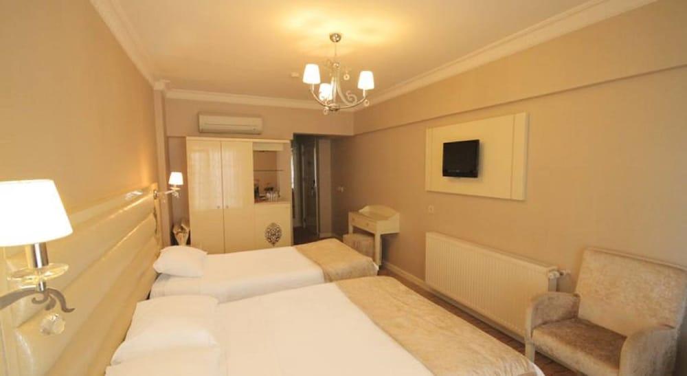 Q Hotel Laleli - Room