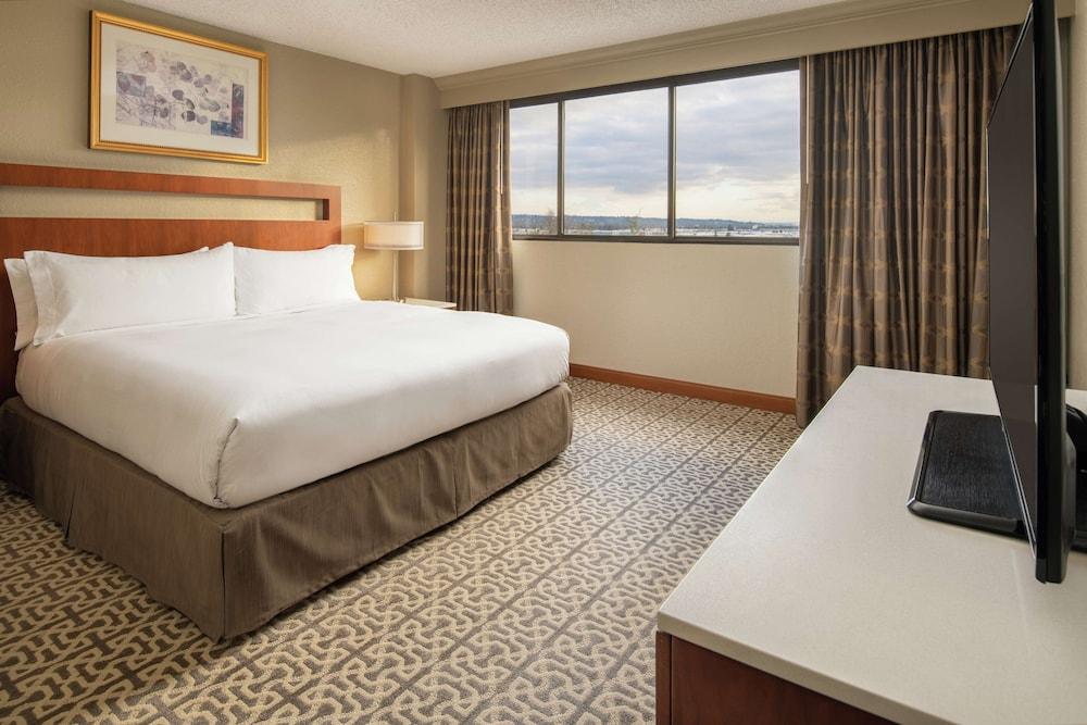 DoubleTree Suites by Hilton Seattle Airport - Southcenter - Room