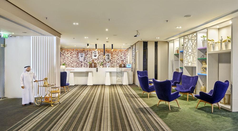 Ramada Hotel and Suites by Wyndham Dubai JBR - Lobby