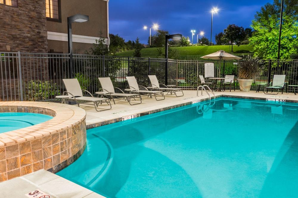 Staybridge Suites Kansas City - Independence, an IHG Hotel - Pool