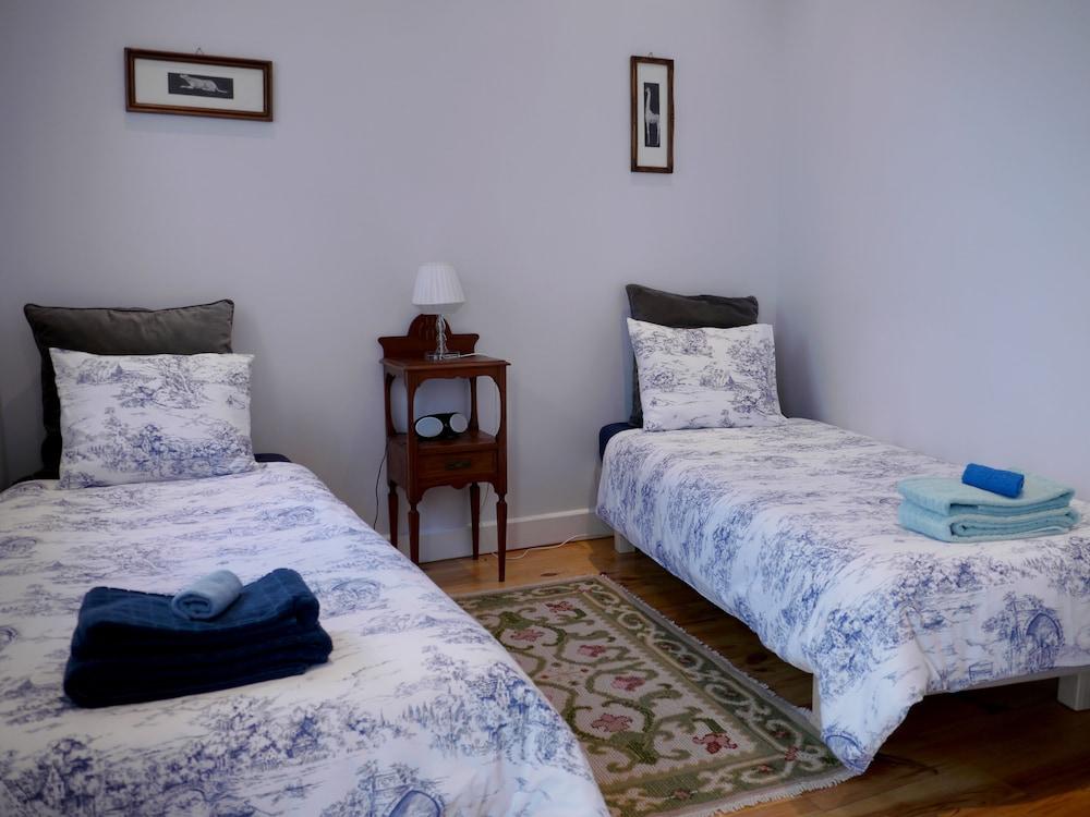 Cacilhas Guest Apartments - Room
