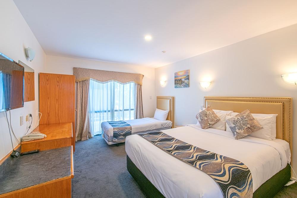 Auckland Newmarket Motel - Featured Image