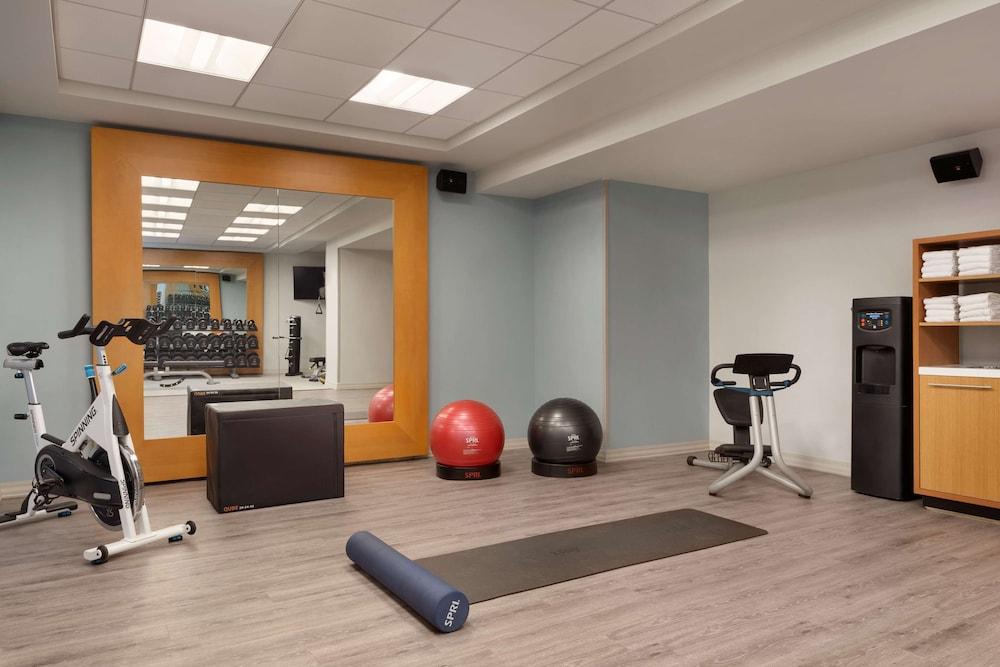 DoubleTree by Hilton New York Downtown - Fitness Facility