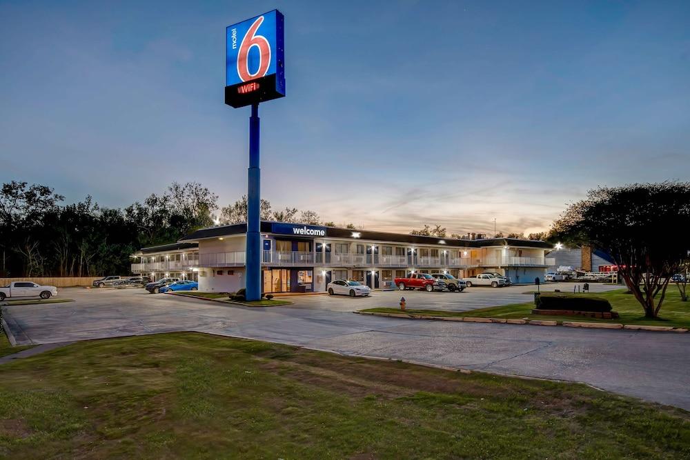 Motel 6 Port Allen, LA - Baton Rouge - Featured Image