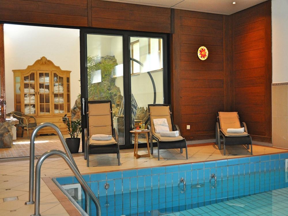 Hotel Lindenhof - Indoor Pool
